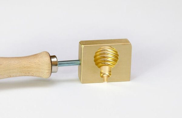 Furniture knobs beadroller  lampwork tool